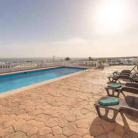 Wide Views & Villas Lanzarote Güime