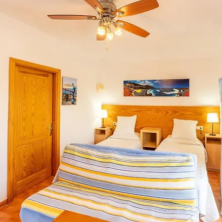 Wide Views & Villas Lanzarote Villa *